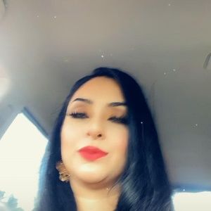 Meet your Posher, Fabiola